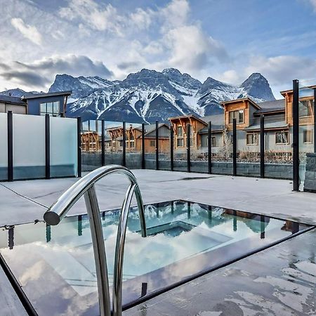 White Spruce Lodge By Spring Creek Vacations キャンモア エクステリア 写真