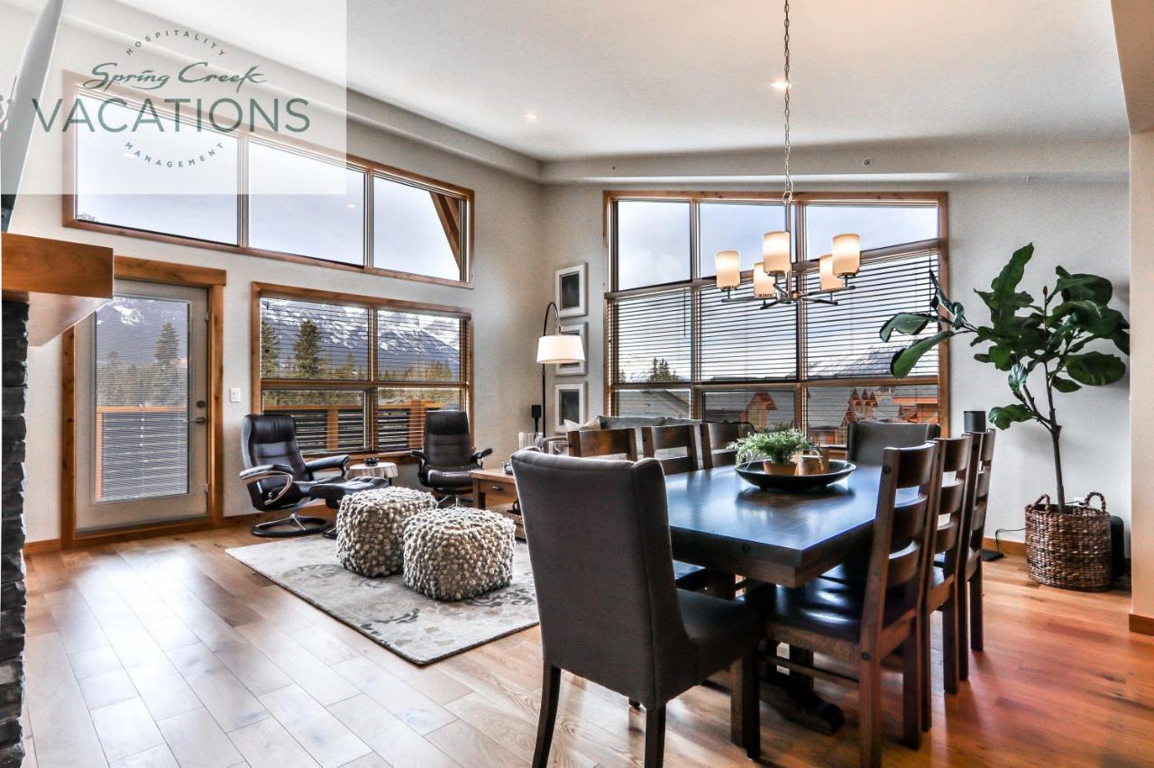 White Spruce Lodge By Spring Creek Vacations キャンモア 部屋 写真